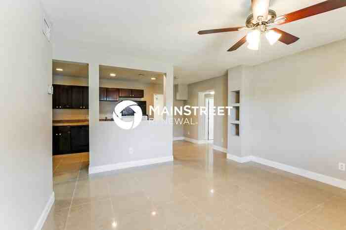 3620 Nw 4th St - Photo 3 of 16