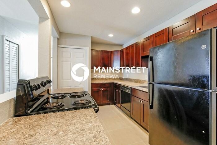 3620 Nw 4th St - Photo 5 of 16