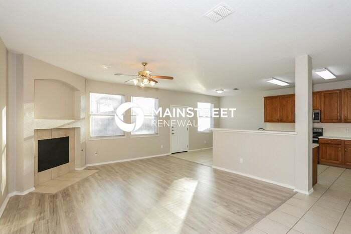920 Medina Dr - Photo 2 of 16