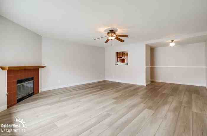 9813 Caspi Gardens Dr #4 - Photo 6 of 24