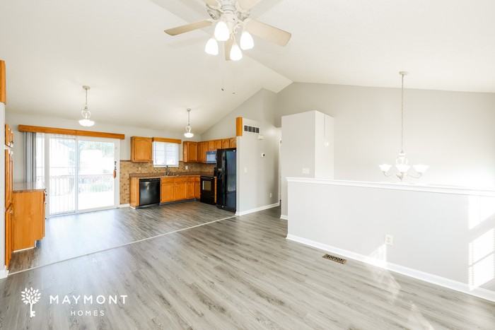 3201 Shallow Creek Cir - Photo 6 of 16