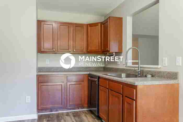 2608 Wind Song Ct - Photo 3 of 16