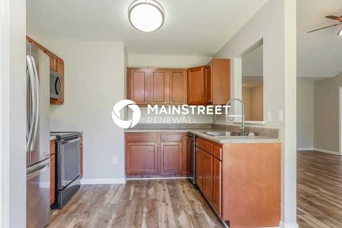 2608 Wind Song Ct - Photo 4 of 16