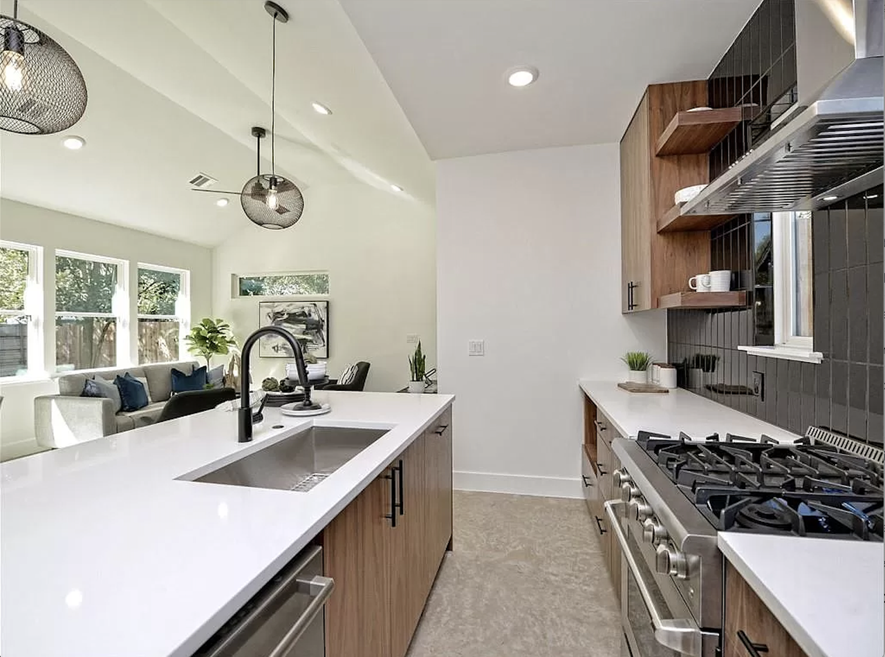 3309 Thompson St #NA - Photo 7 of 15