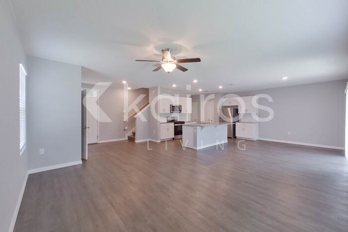 32221 Edson Ave - Photo 5 of 33