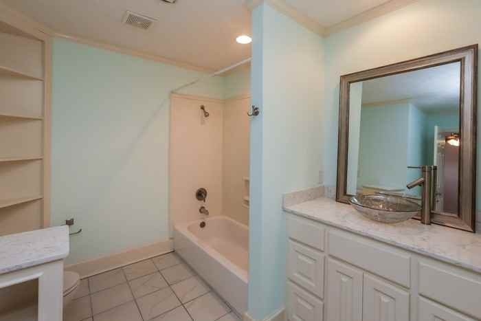 317 Wicklow Cv - Photo 6 of 10