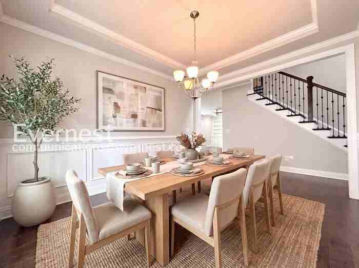 1643 Fairview Dr - Photo 4 of 30