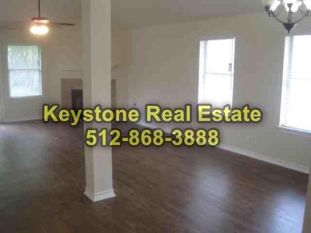 905 Lantana Ln - Photo 7 of 34