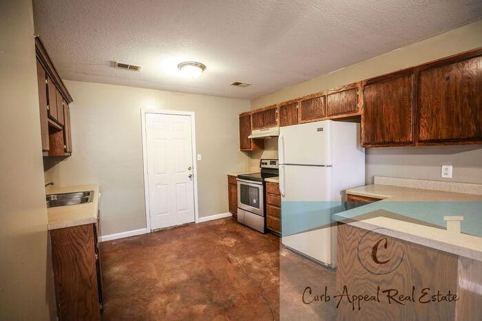 1700 Pineview St #A3 - Photo 4 of 22