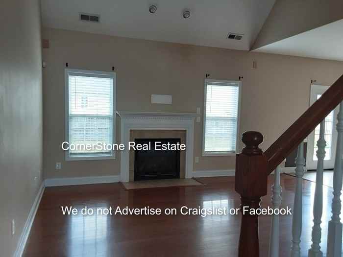 190 Trenton Pl - Photo 4 of 18