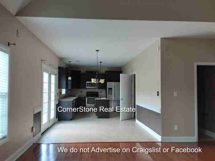190 Trenton Pl - Photo 5 of 18