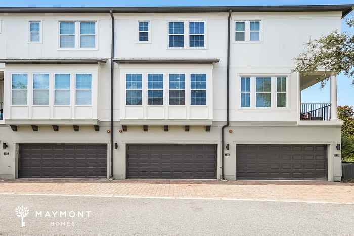 111 Orense Way - Photo 3 of 3