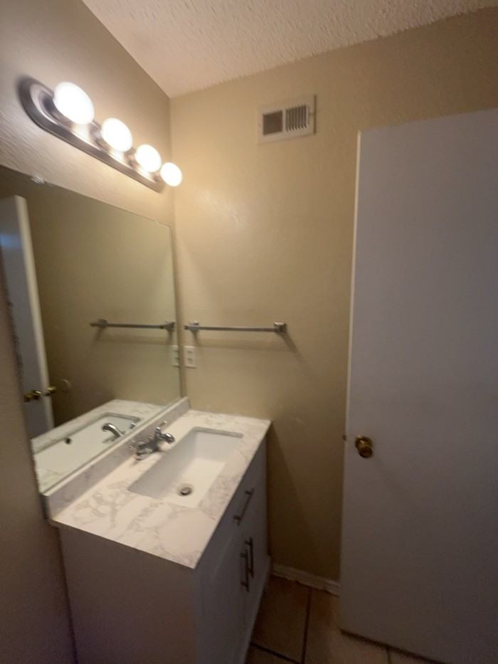 4316 Columbus Trl - Photo 2 of 7