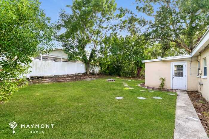 1313 Tuscola St - Photo 3 of 3