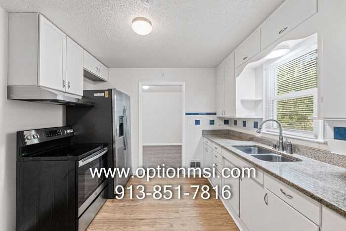 5656 Edith Ave - Photo 3 of 40