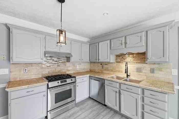 310 Crescentview Ct - Photo 7 of 17