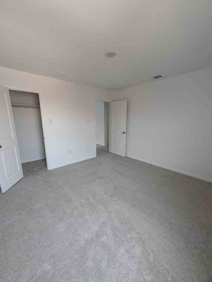 2874 Red Diamond - Photo 2 of 8
