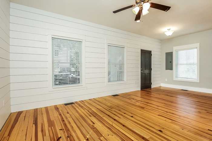 5 E Hampstead Sq #B - Photo 5 of 13