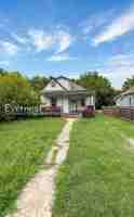 featured image of 2311 Fairleigh St