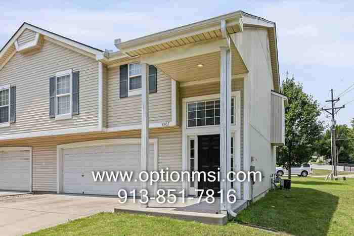 5502 Hayes St - Photo 2 of 34