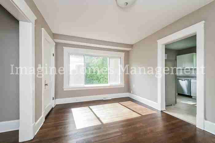1310 Westlake Ave - Photo 6 of 14