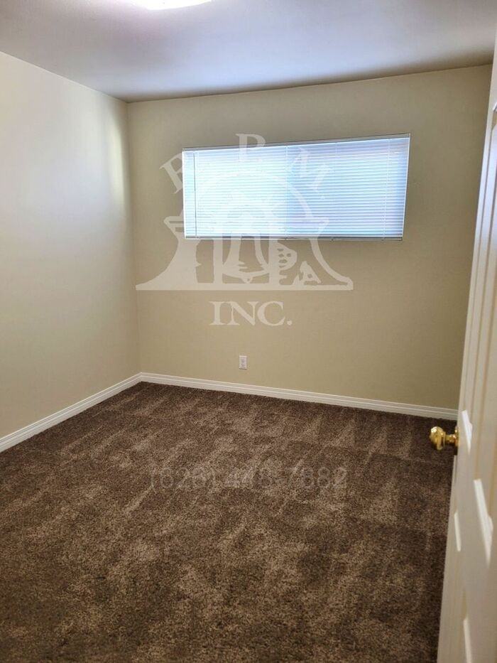 11128 Mcgirk Ave #NONE - Photo 5 of 7
