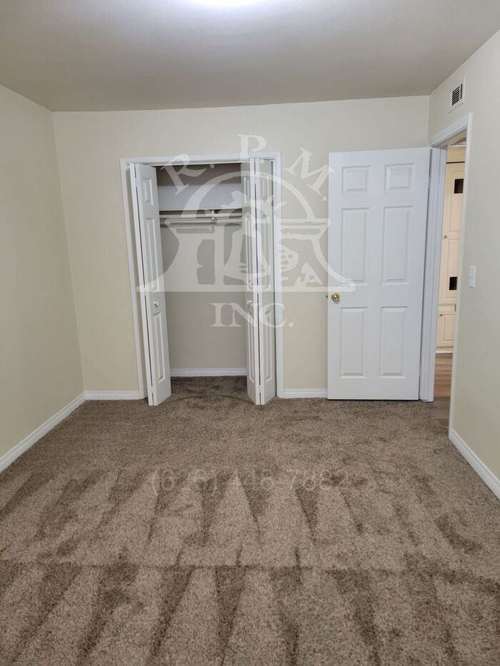 11128 Mcgirk Ave #NONE - Photo 6 of 7