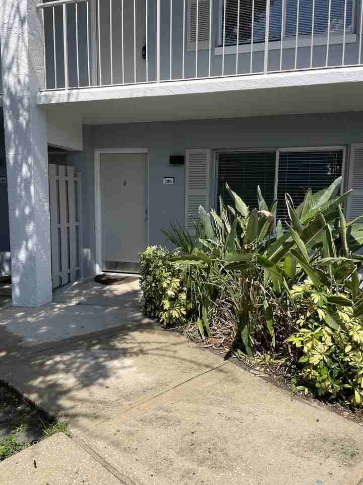145 Oyster Bay Cir #150
