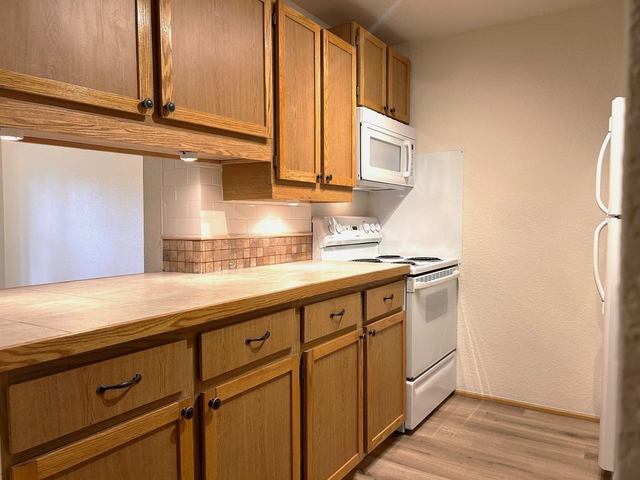 18241 73rd Ave Ne #106 - Photo 3 of 17