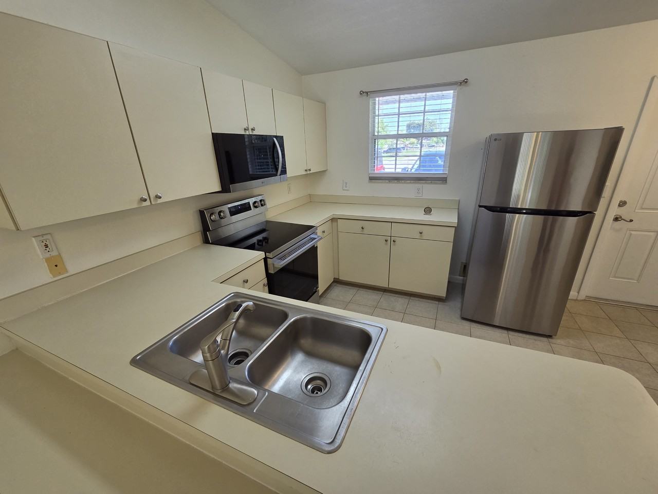 9013 San Carlos Blvd #NA - Photo 2 of 16