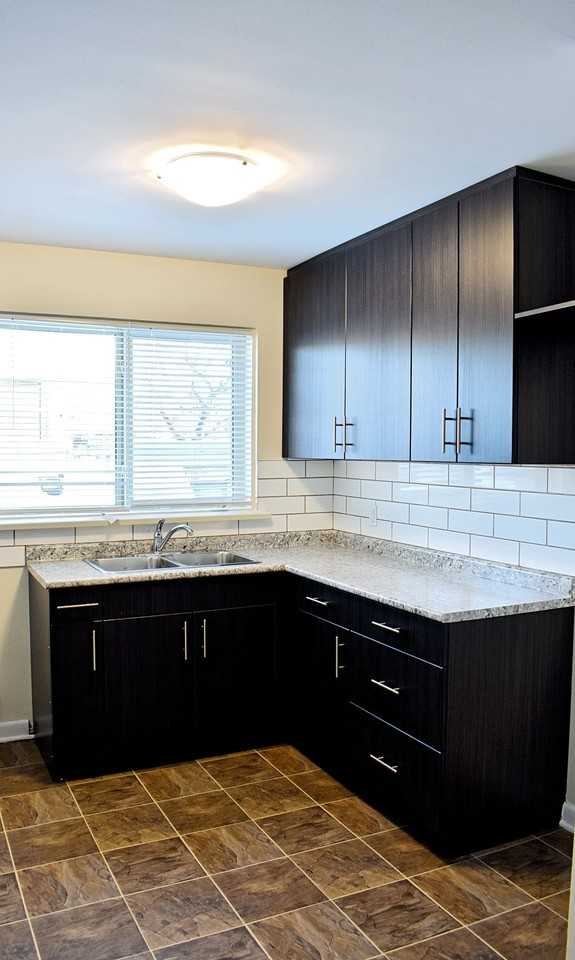 401 Stradbrook - Photo 2 of 7