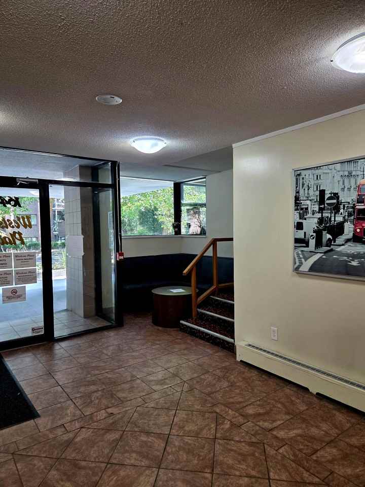1644 NELSON ST - Photo 4 of 13
