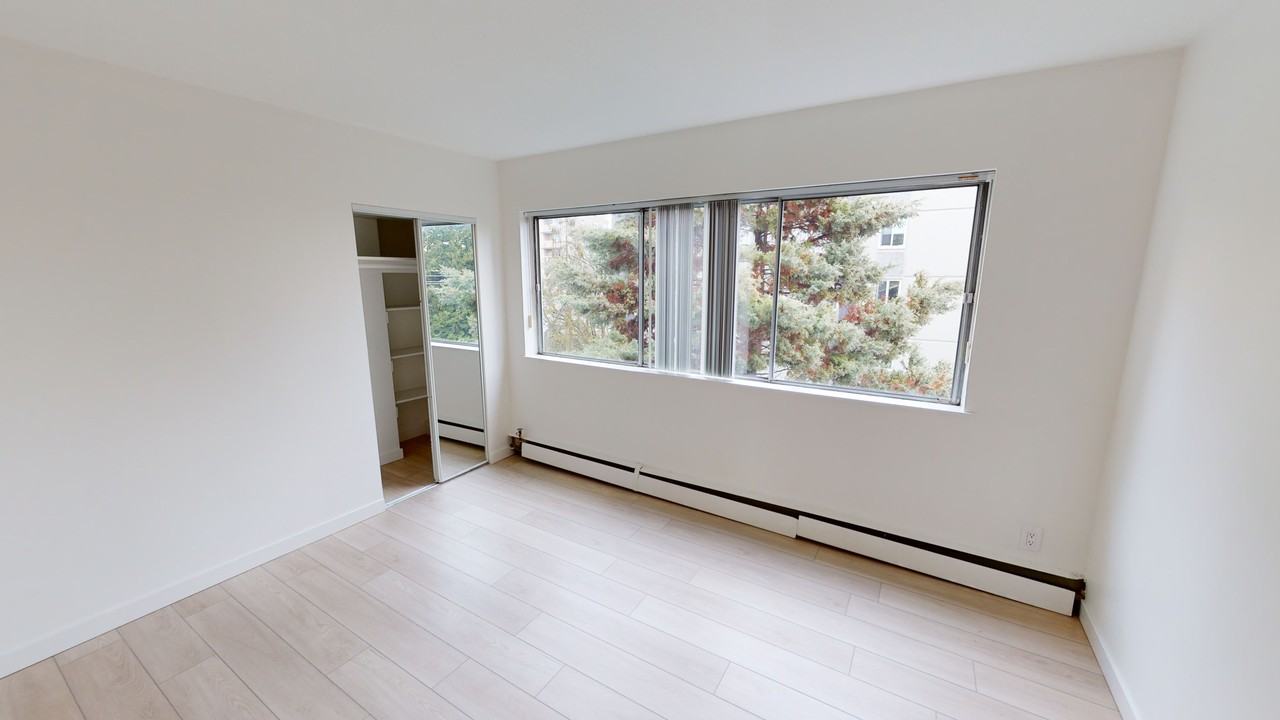 4640 West 10th - Photo 3 of 6