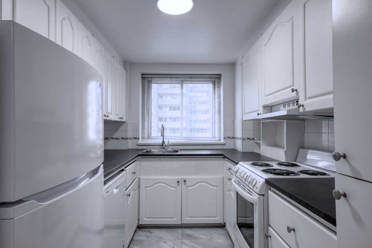 3435 Rue Drummond — photo 1