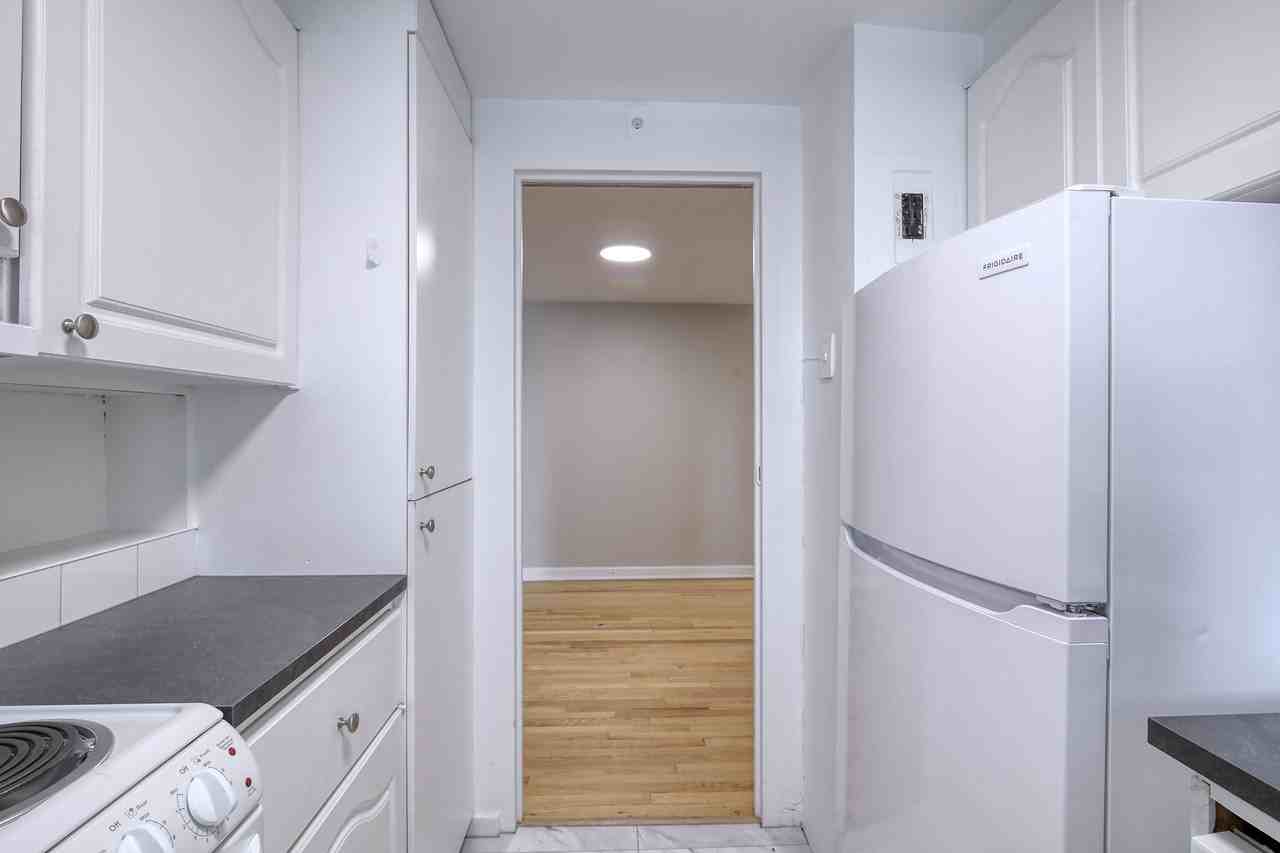 3435 Rue Drummond — photo 2