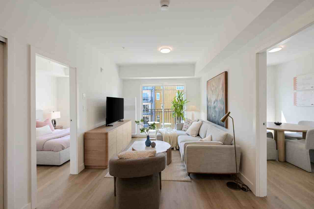 Spencer Block - Photo 4 of 50