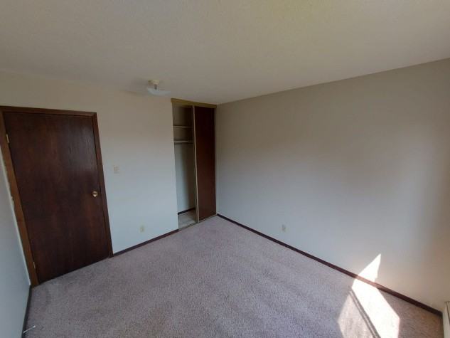 Large 2 Bedroom Suite!!! - Photo 3 of 15