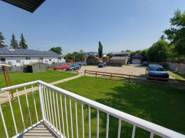 6821 59 Ave - Photo 3 of 13