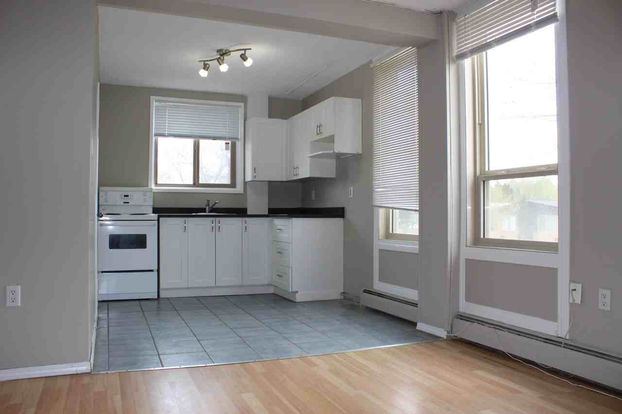 Laurentian Apartments - Photo 2 of 17