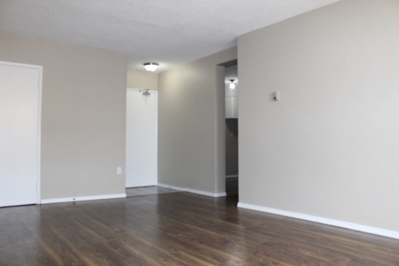Laurentian Apartments - Photo 4 of 17