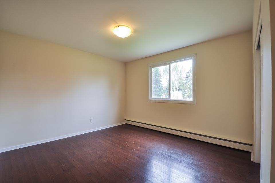 McQueen Apartments - Photo 6 of 10