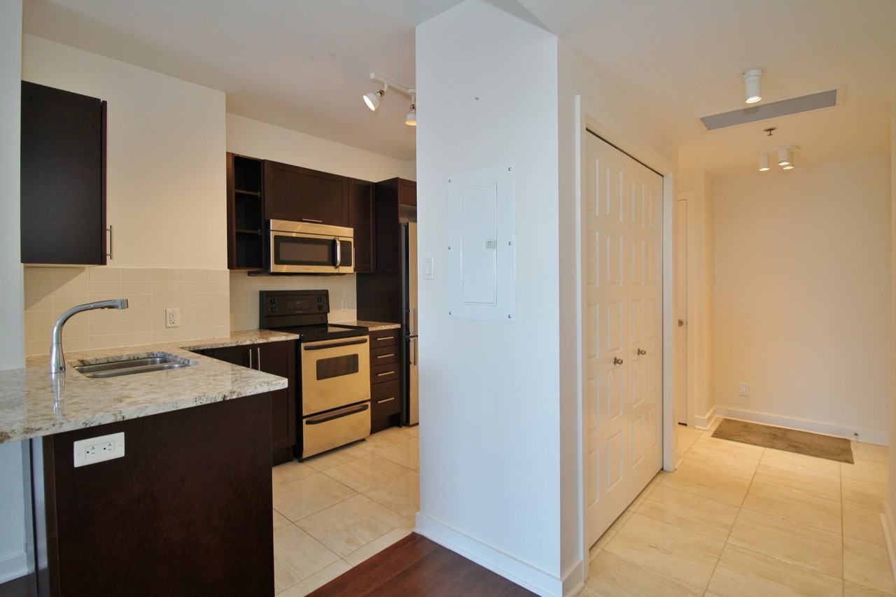 300C Lett St #422 - Photo 3 of 24