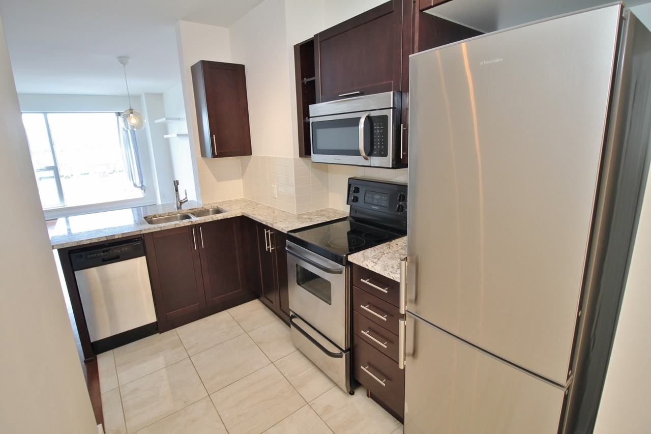 300C Lett St #422 - Photo 4 of 24