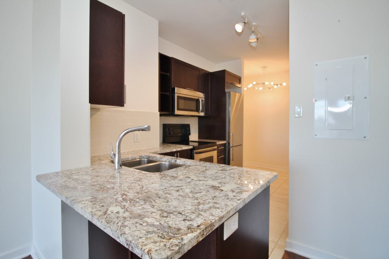 300C Lett St #422 - Photo 7 of 24