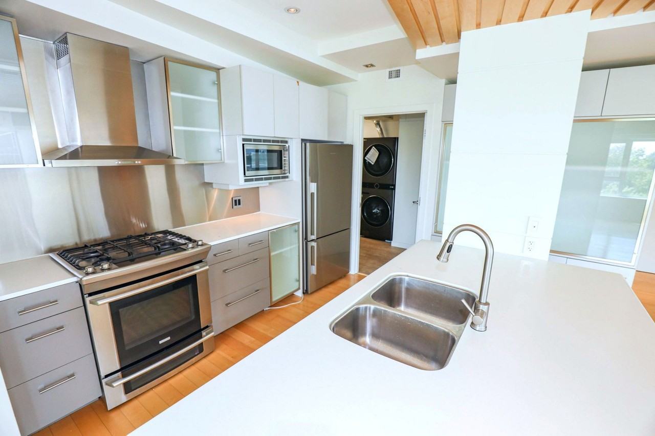 502-300 Waterfront Drive - Photo 4 of 17