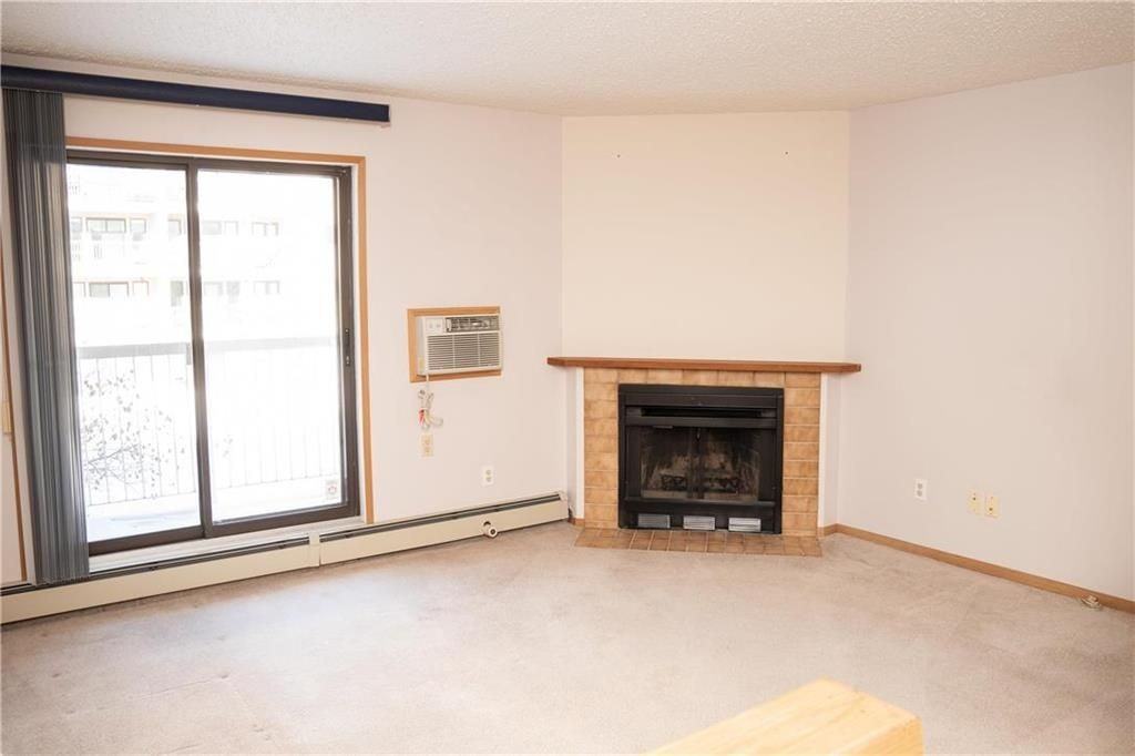 90 Plaza Dr - Photo 7 of 16