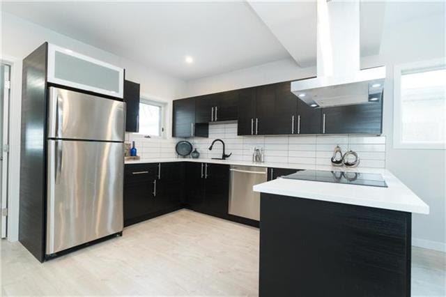302 Collegiate St - Photo 5 of 9