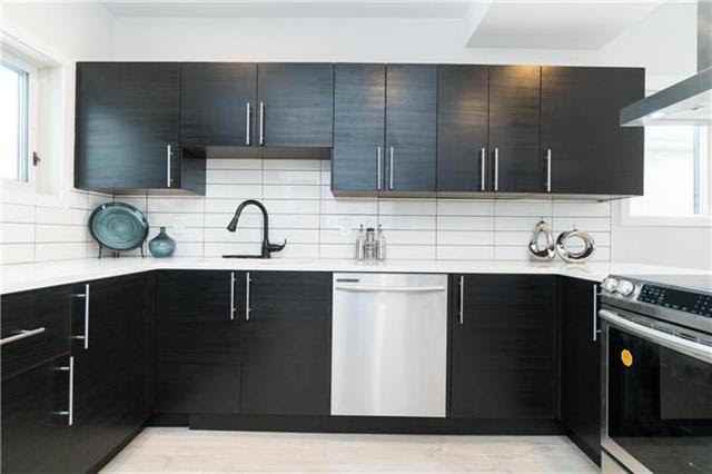 302 Collegiate St - Photo 6 of 9