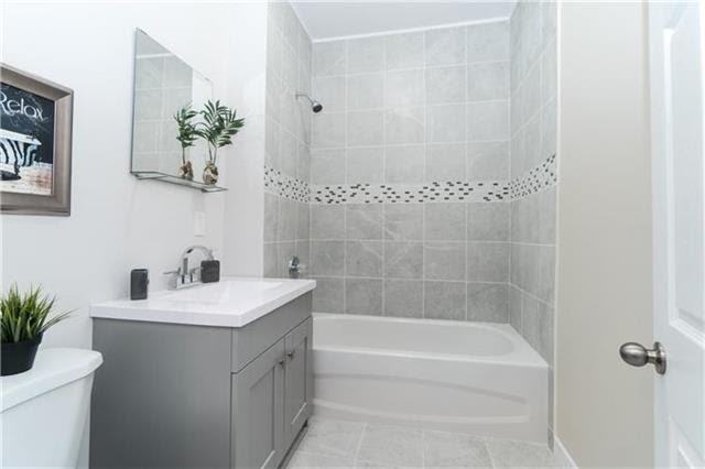 302 Collegiate St - Photo 7 of 9
