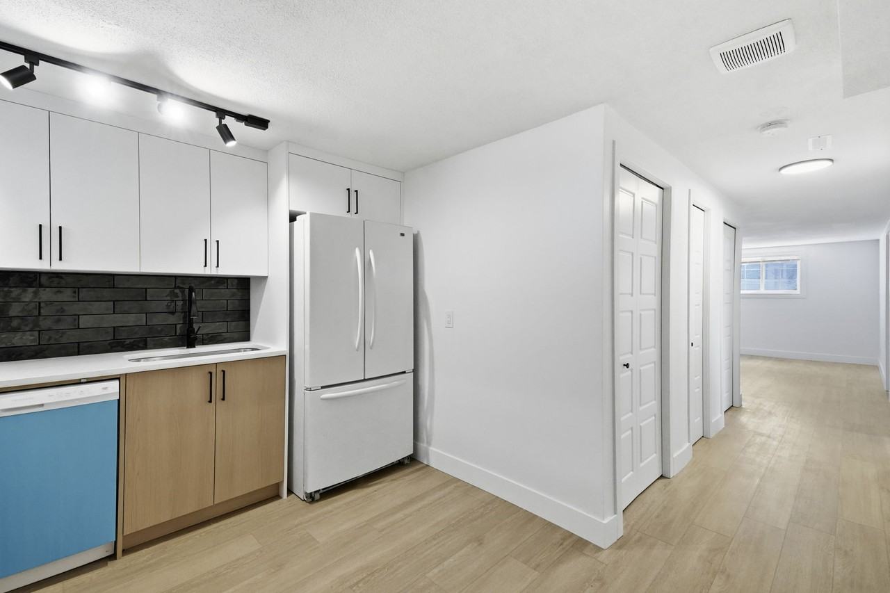 1007-B 16A Street NE - Photo 7 of 14